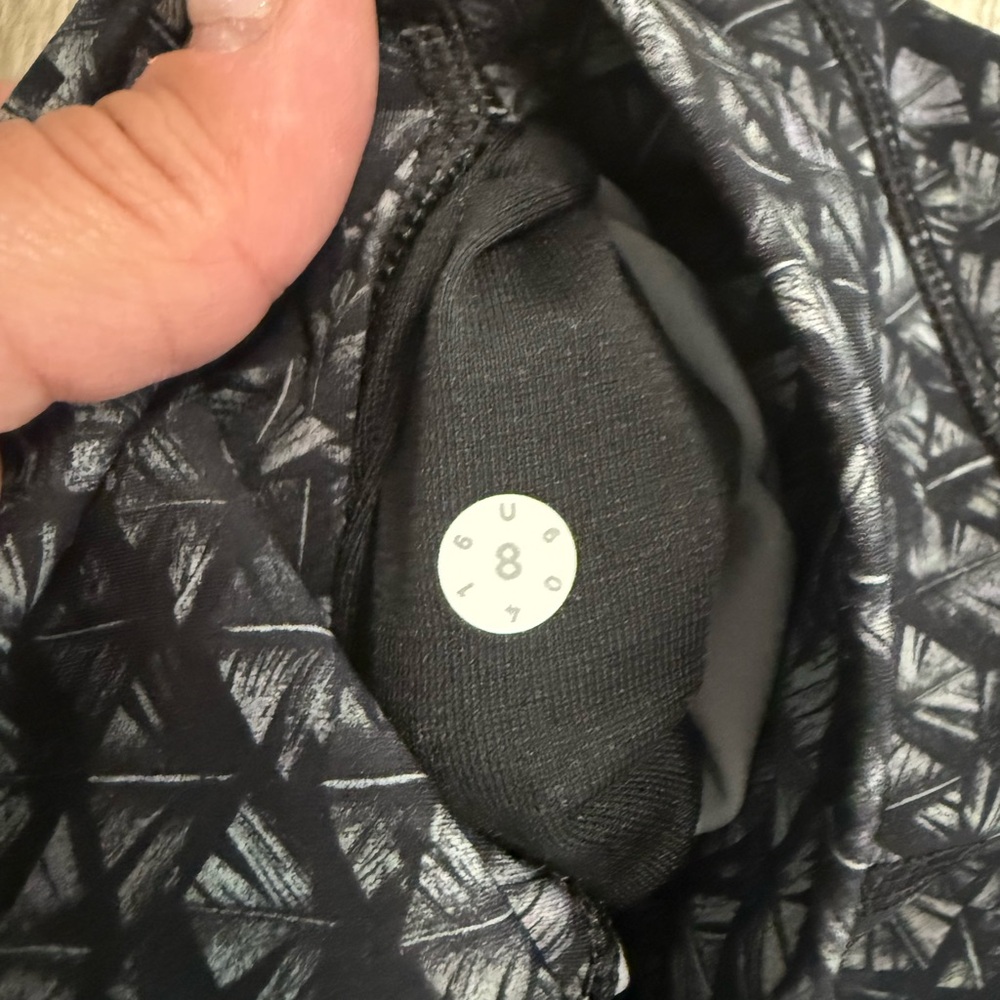 Lululemon High Times Pant (Nulux) Iridescent Multi Black size 8 25” inseam - Picture 4 of 5
